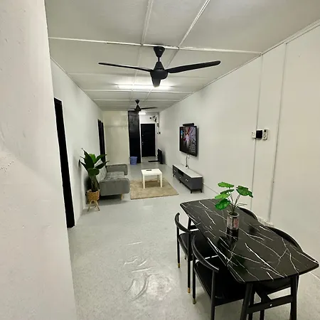 Homestay Syahezzie Fully Aircond Netflix With Jacuzi Ampang  Exterior photo