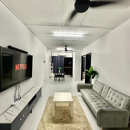 Homestay Syahezzie Fully Aircond Netflix With Jacuzi Ampang  Exterior photo