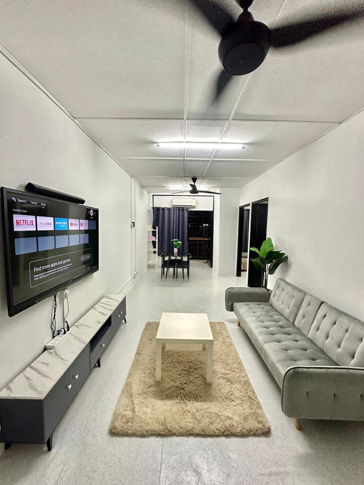 Apartment Syahezzie Fully Aircond Netflix With Jacuzi Ampang (Selangor)